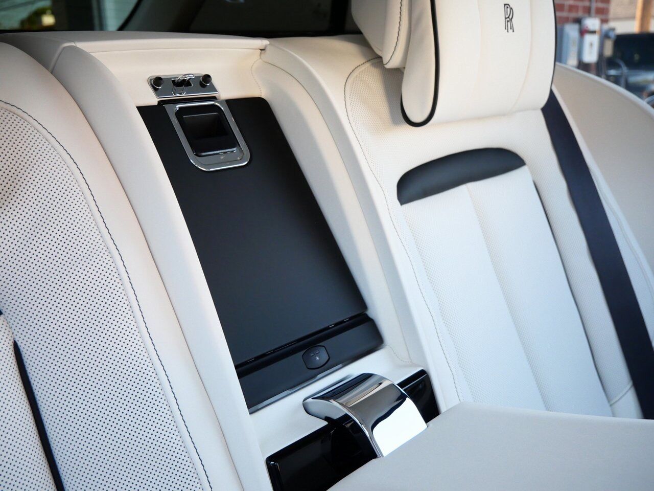 2025 Rolls-Royce Cullinan Lawrence KS