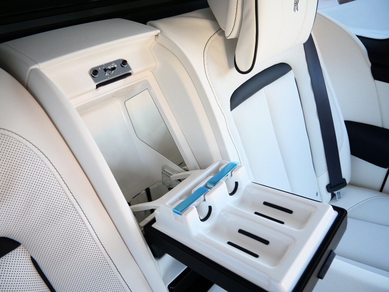 2025 Rolls-Royce Cullinan Lawrence KS