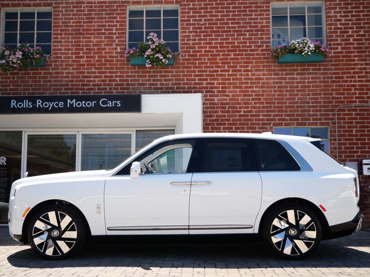2025 Rolls-Royce Cullinan Lawrence KS