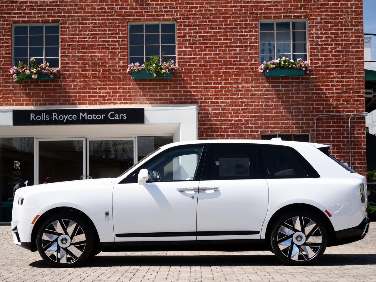 2025 Rolls-Royce Cullinan Lawrence KS
