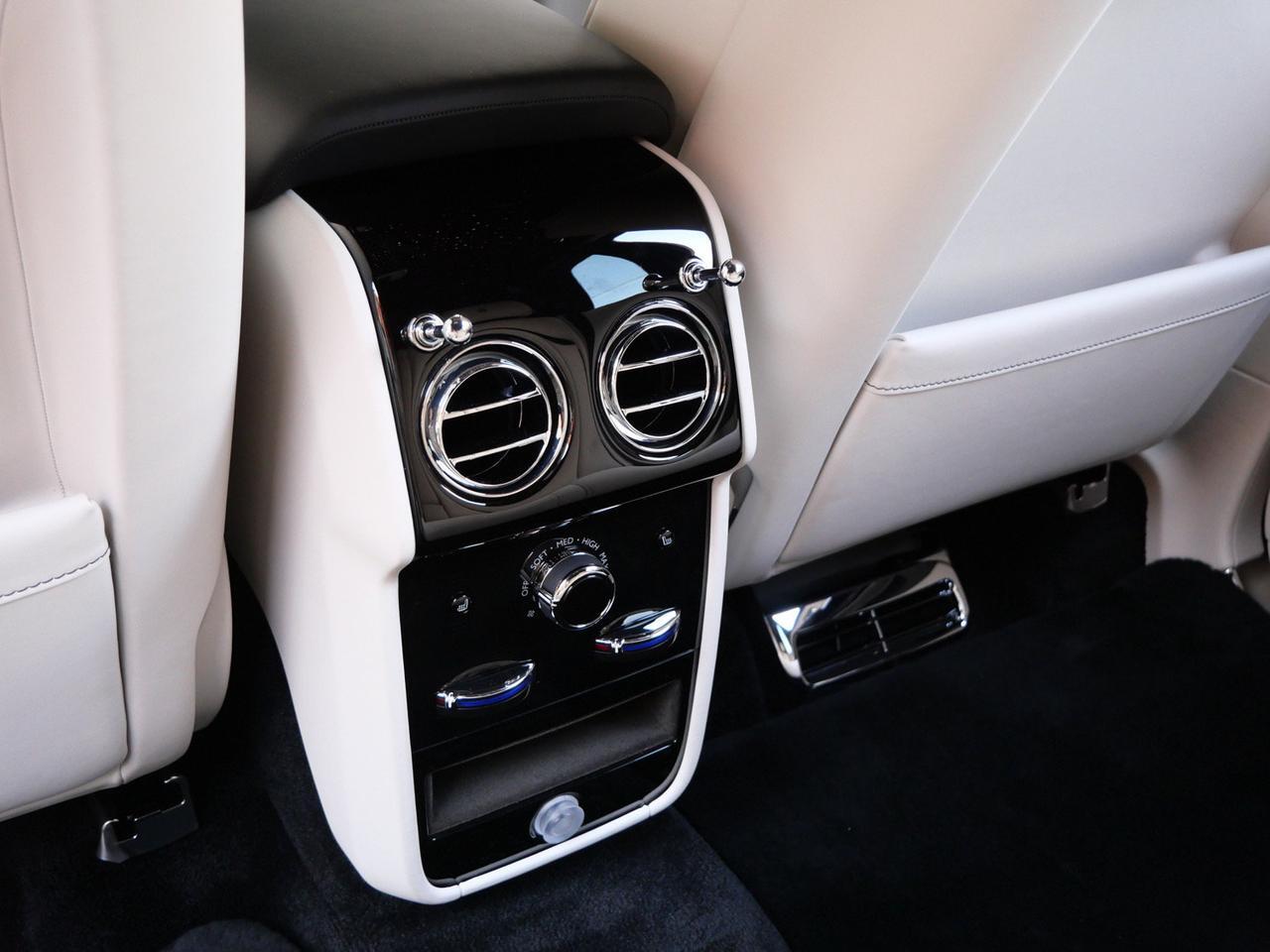 2025 Rolls-Royce Cullinan Lawrence KS
