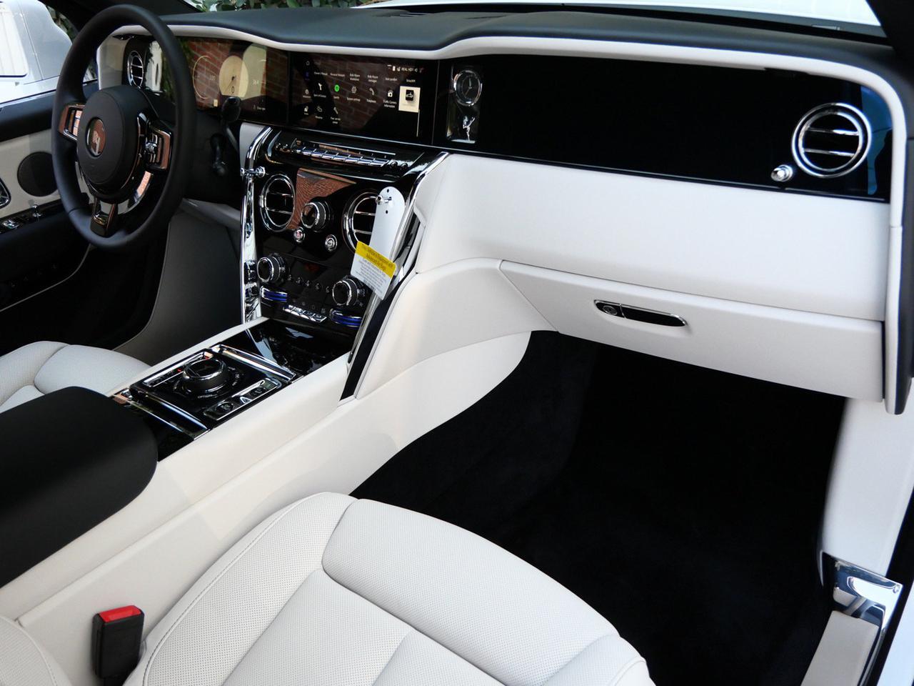 2025 Rolls-Royce Cullinan Lawrence KS