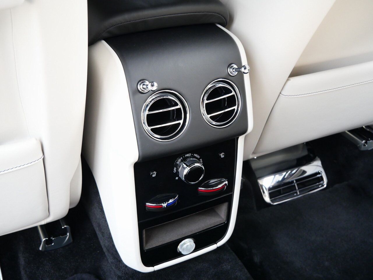 2025 Rolls-Royce Cullinan Lawrence KS