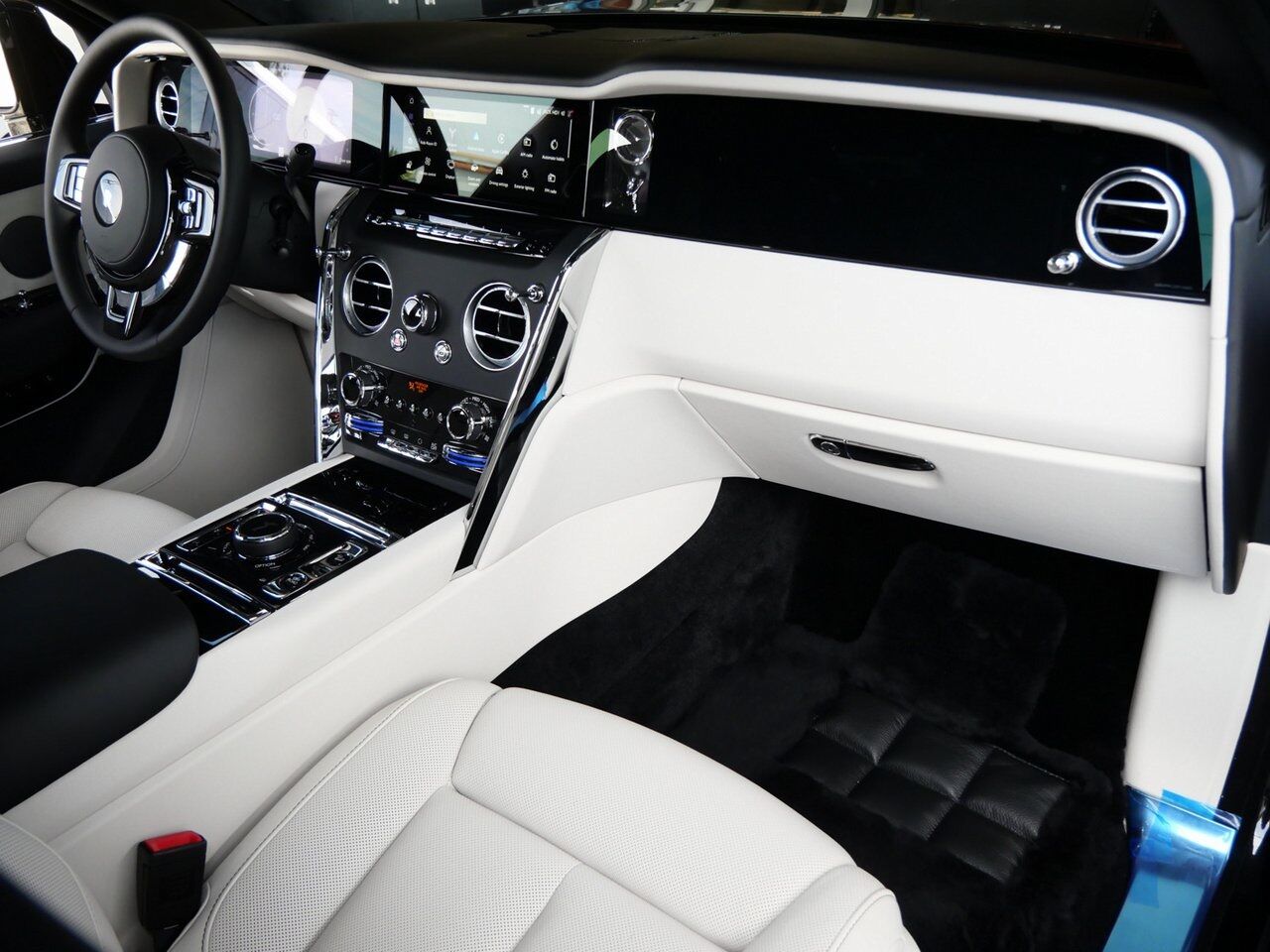2025 Rolls-Royce Cullinan Lawrence KS