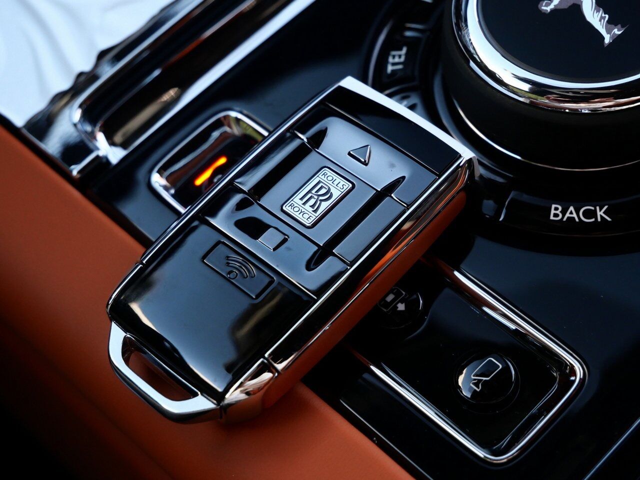 2025 Rolls-Royce Cullinan Black Badge Black Badge Lawrence KS