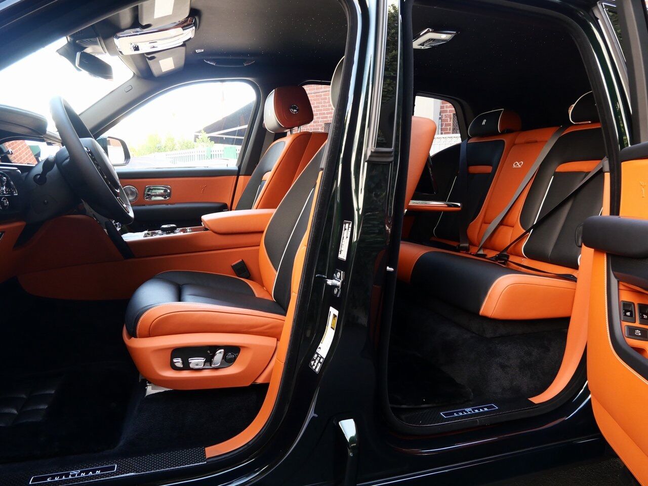 2025 Rolls-Royce Cullinan Black Badge Black Badge Lawrence KS