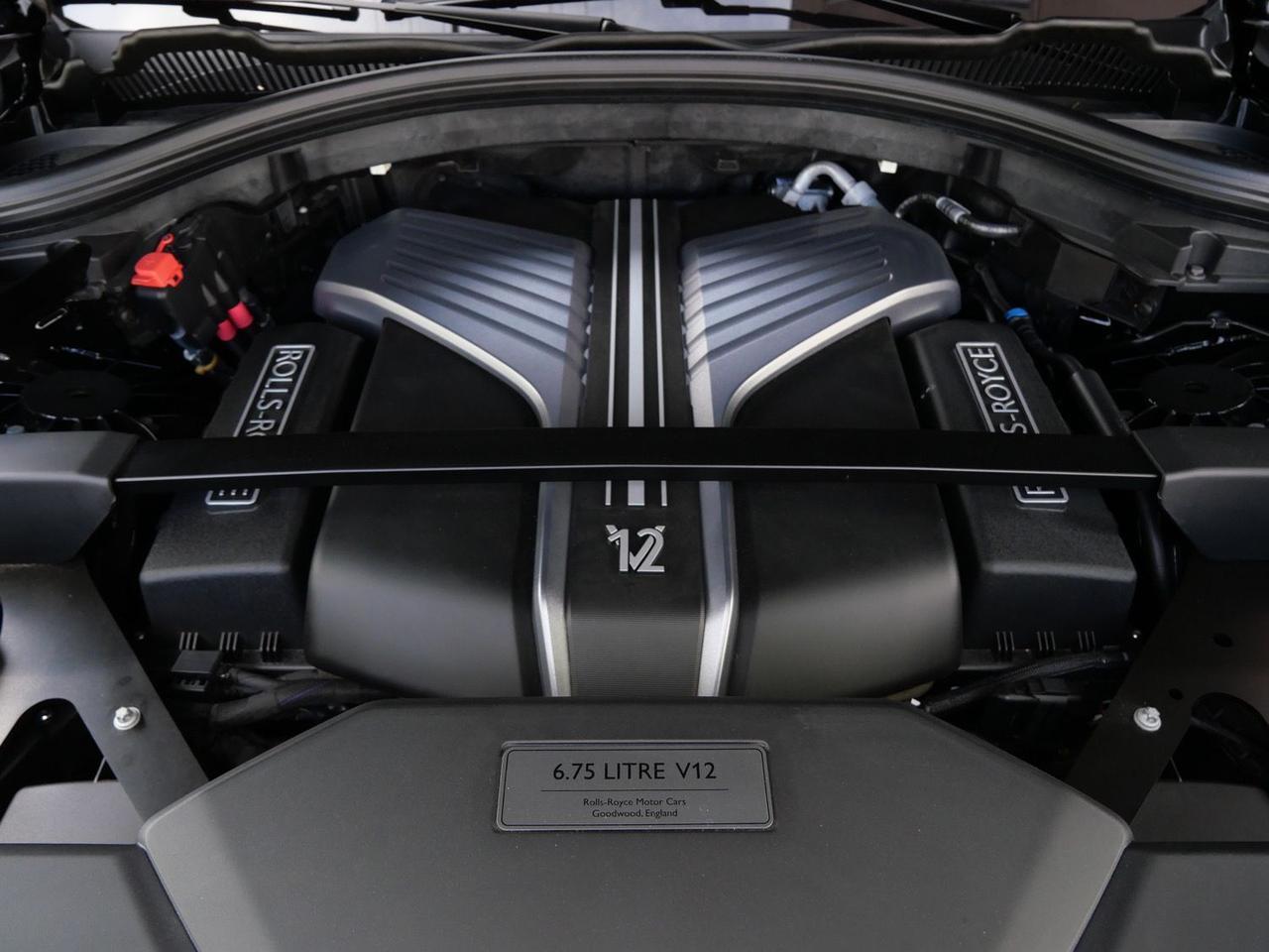 2025 Rolls-Royce Cullinan Black Badge Black Badge Lawrence KS