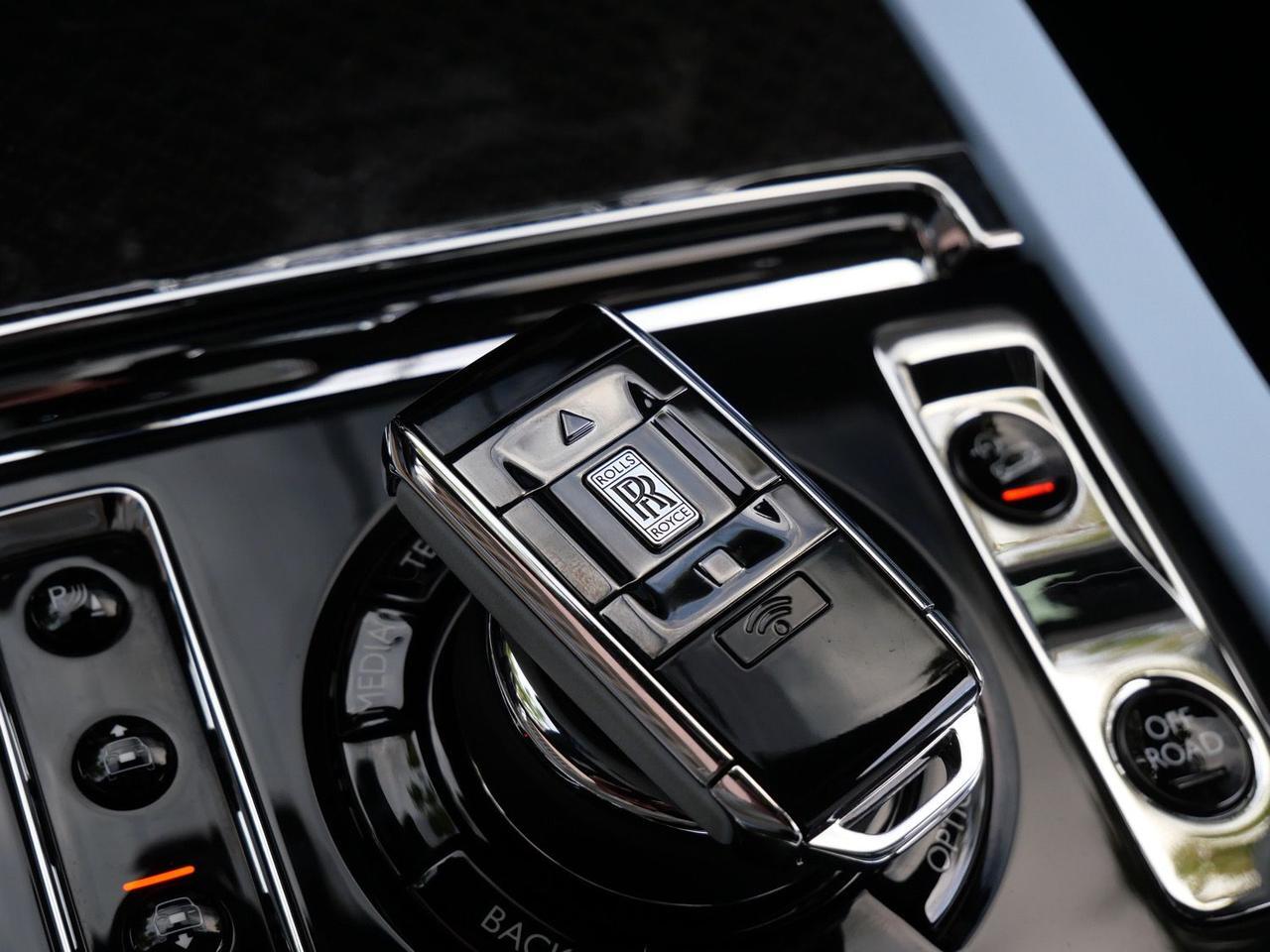 2025 Rolls-Royce Cullinan Black Badge Black Badge Lawrence KS