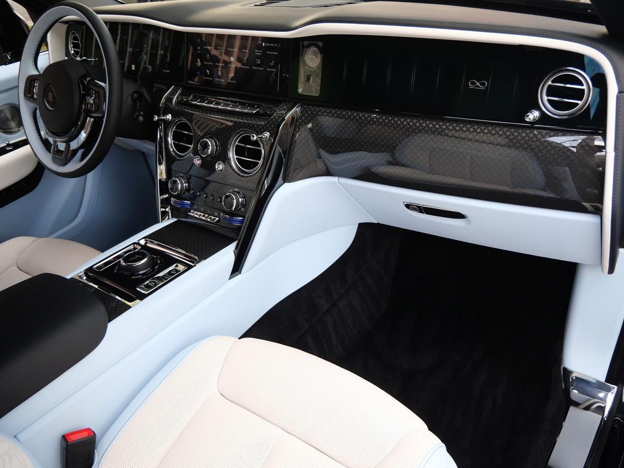 2025 Rolls-Royce Cullinan Black Badge Black Badge Lawrence KS