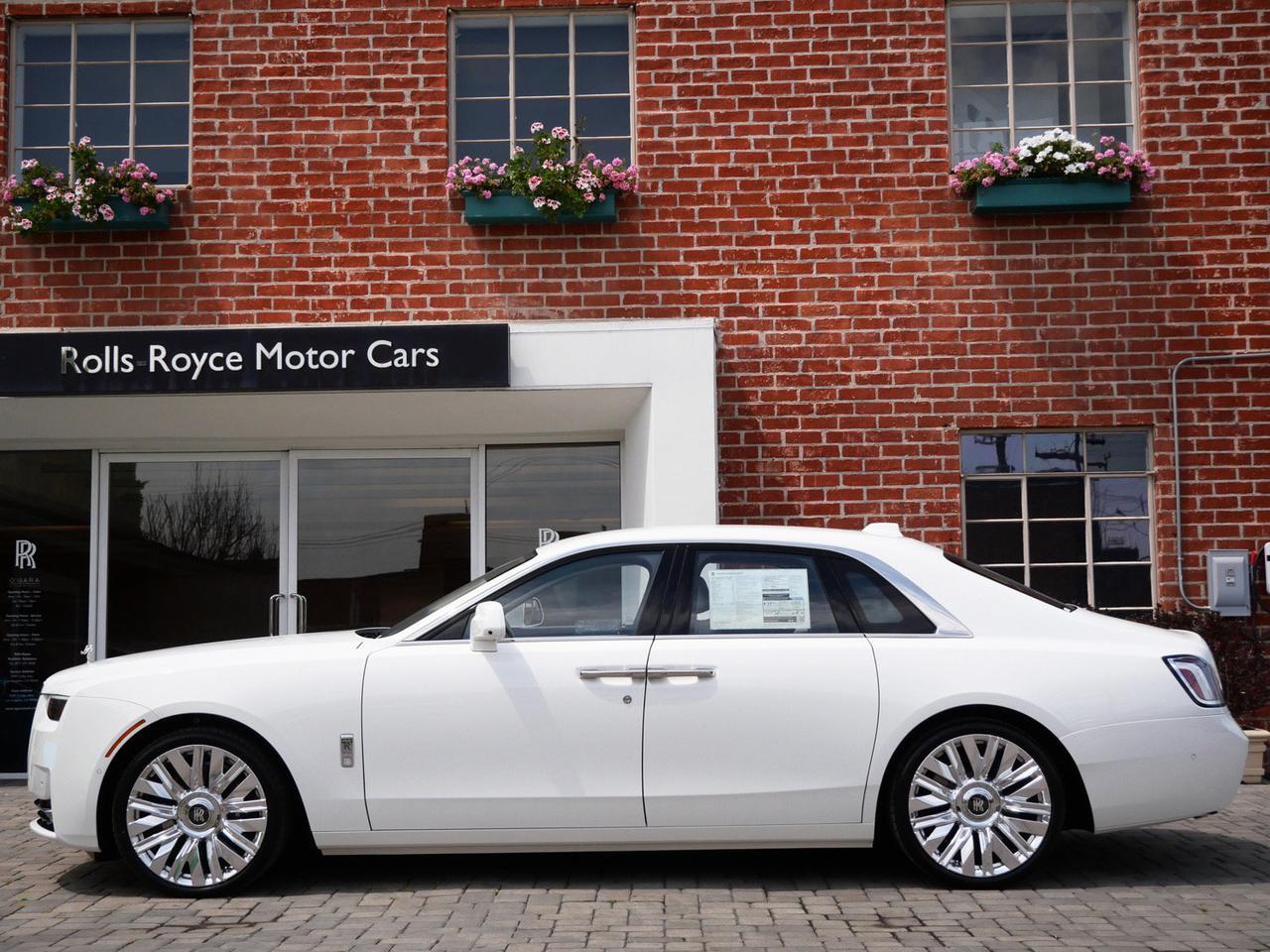 2025 Rolls-Royce Ghost