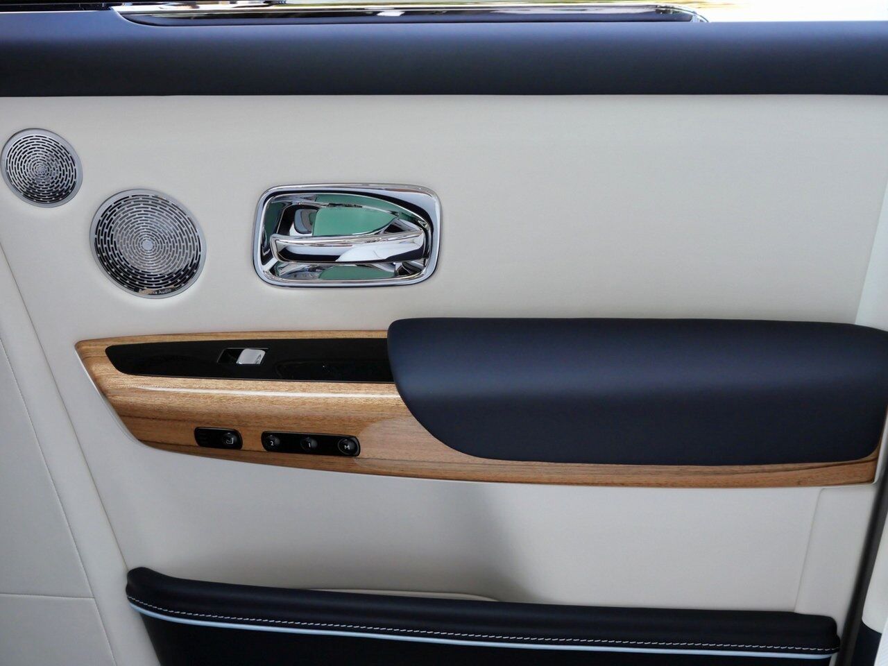 2025 Rolls-Royce Phantom Lawrence KS