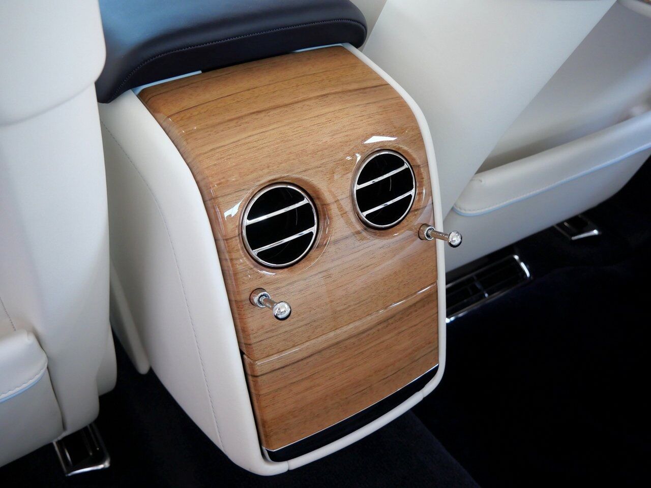 2025 Rolls-Royce Phantom Lawrence KS