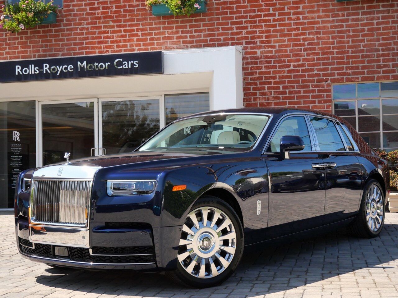 2025 Rolls-Royce Phantom