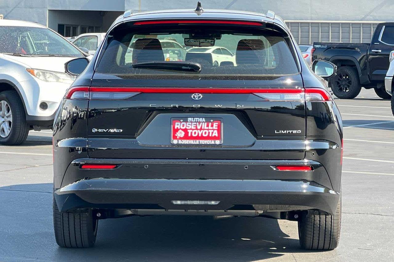 2025 Toyota Crown Signia Limited Roseville CA
