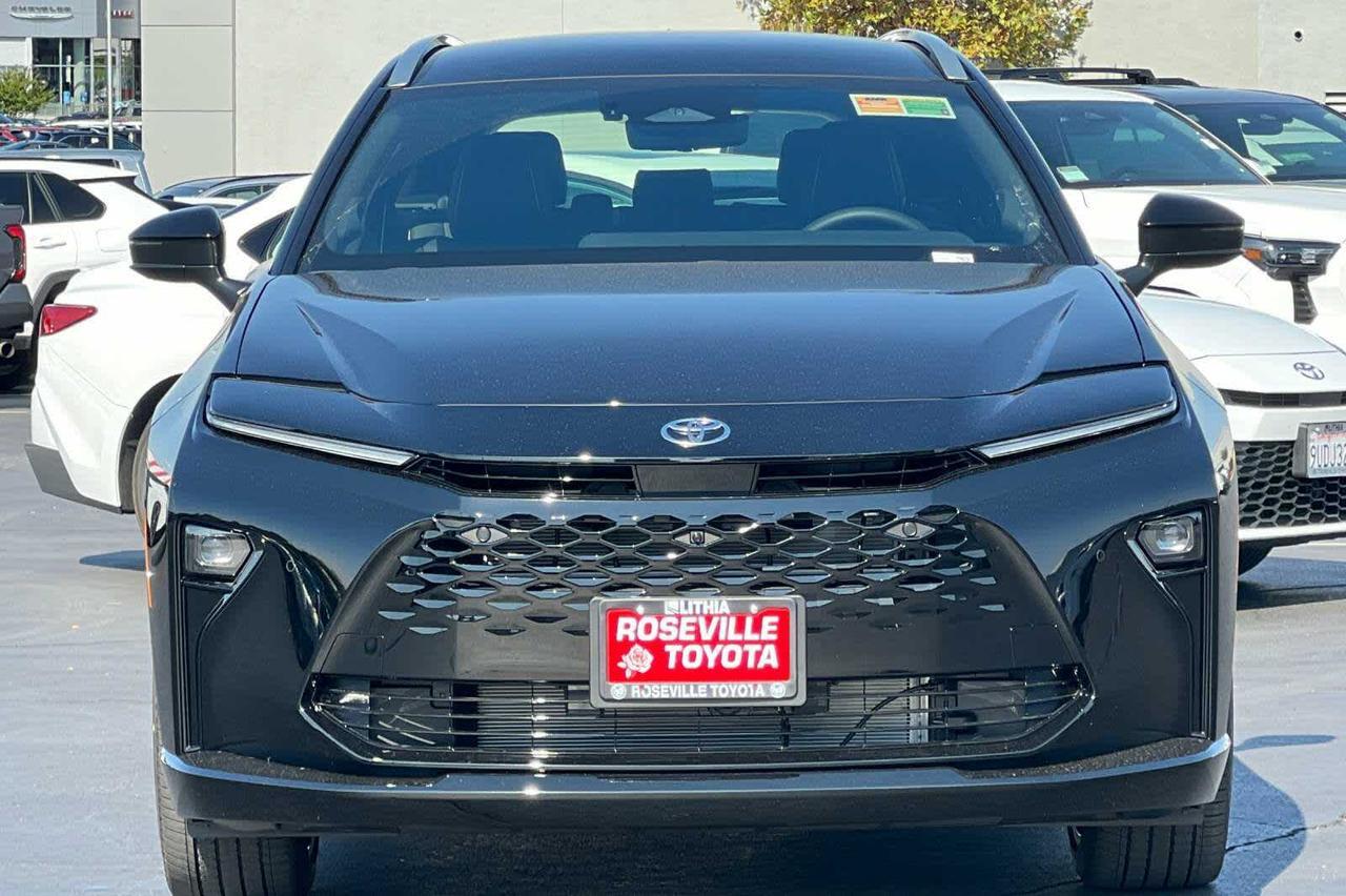 2025 Toyota Crown Signia Limited Roseville CA