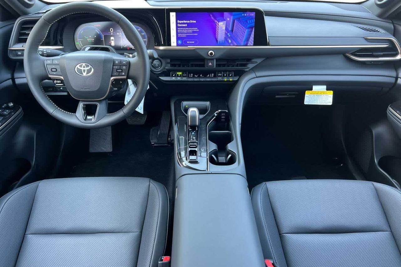 2025 Toyota Crown Signia Limited Roseville CA