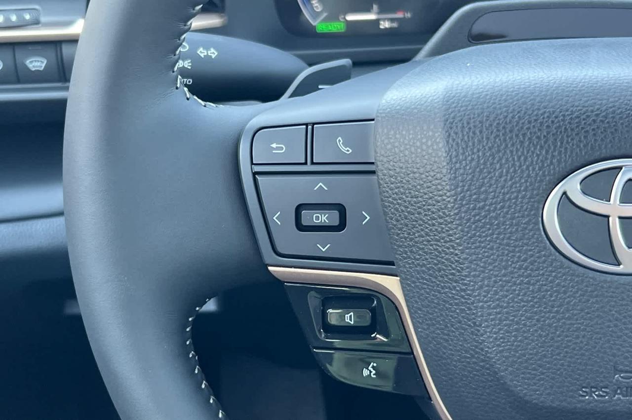 2025 Toyota Crown Signia Limited Roseville CA