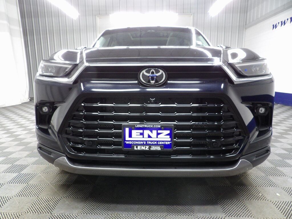 2025 Toyota Grand Highlander Platinum AWD 7 Passenger Fond du Lac WI 2025 Toyota Grand Highlander Platinum AWD 7 Passenger Fond du Lac WI