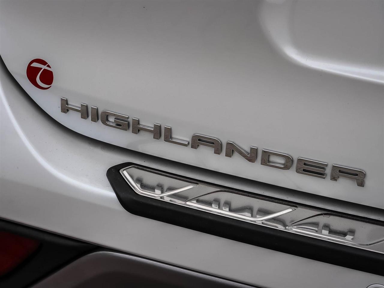 2025 Toyota Highlander Hybrid Limited Mississauga ON