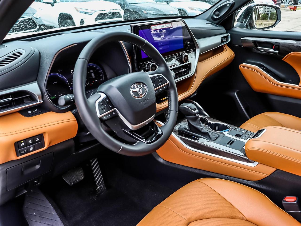 2025 Toyota Highlander Hybrid Limited Mississauga ON