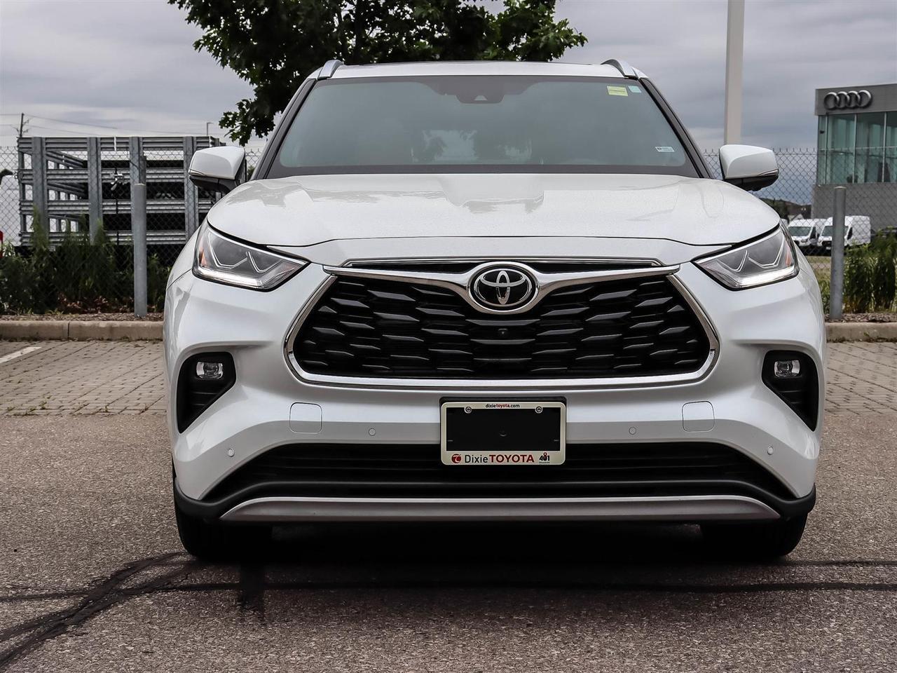 2025 Toyota Highlander Hybrid Limited Mississauga ON