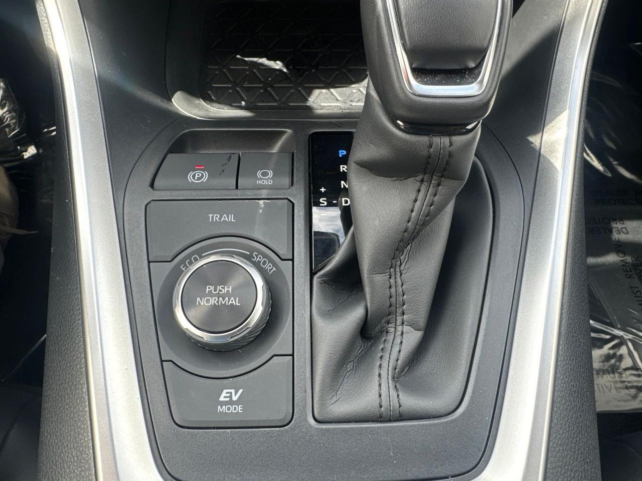 2025 Toyota RAV4 Hybrid XLE Premium Watertown SD 2025 Toyota RAV4 Hybrid XLE Premium Watertown SD