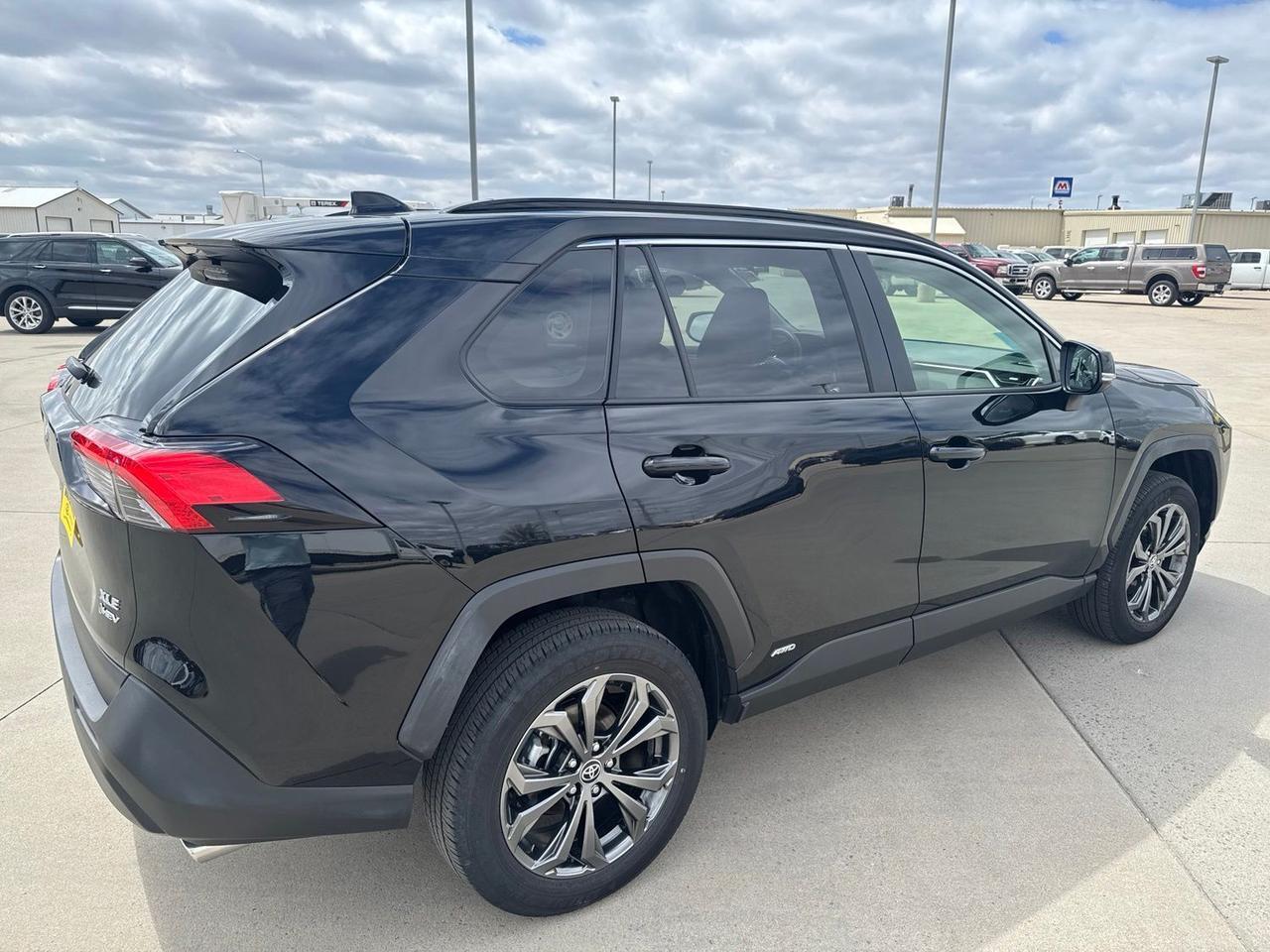 2025 Toyota RAV4 Hybrid XLE Premium Watertown SD 2025 Toyota RAV4 Hybrid XLE Premium Watertown SD