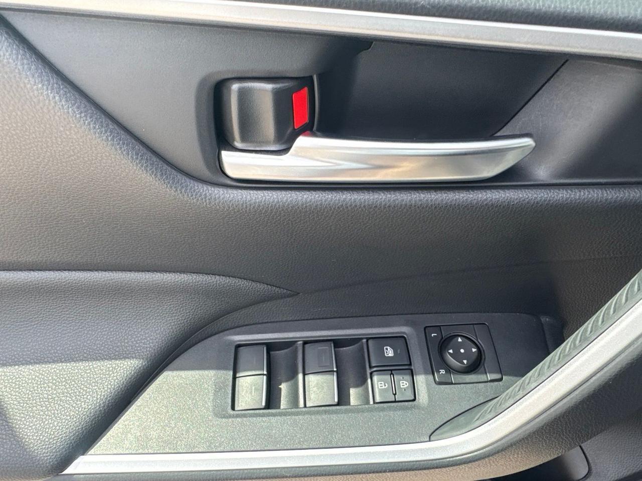 2025 Toyota RAV4 Hybrid XLE Premium Watertown SD 2025 Toyota RAV4 Hybrid XLE Premium Watertown SD