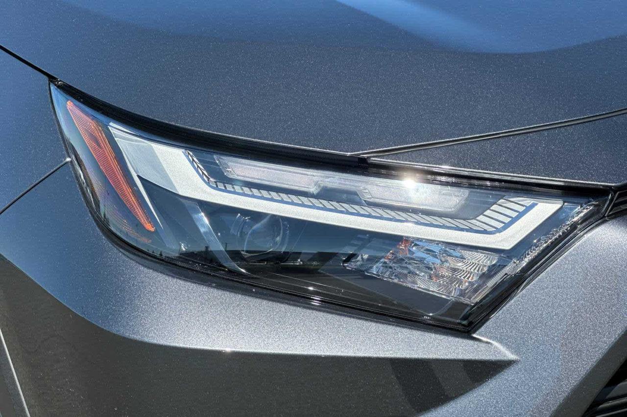 2025 Toyota RAV4 Hybrid XLE Roseville CA
