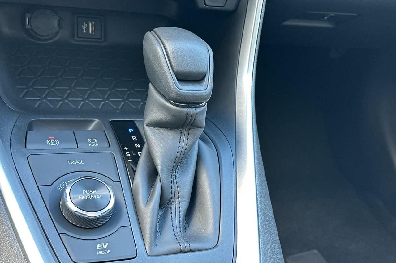 2025 Toyota RAV4 Hybrid XLE Roseville CA