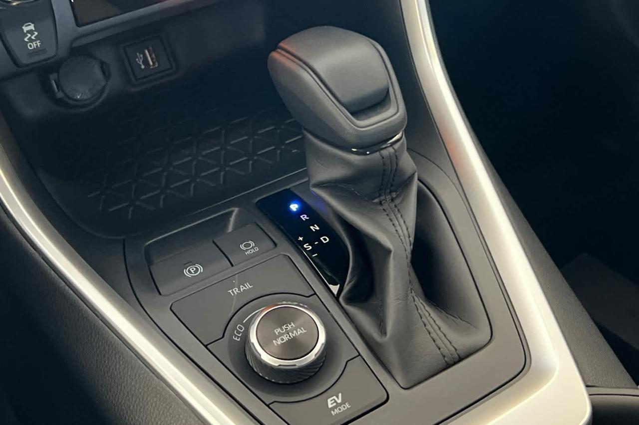 2025 Toyota RAV4 Hybrid XLE Roseville CA