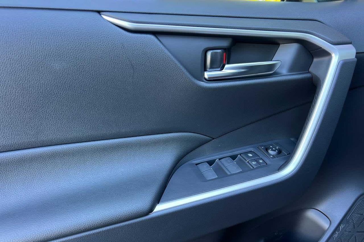 2025 Toyota RAV4 Hybrid XLE Roseville CA