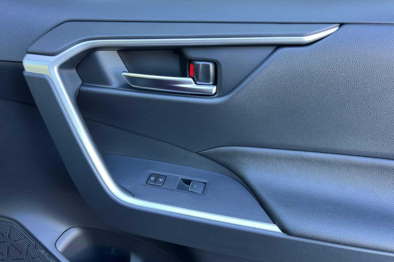 2025 Toyota RAV4 Hybrid XLE Roseville CA