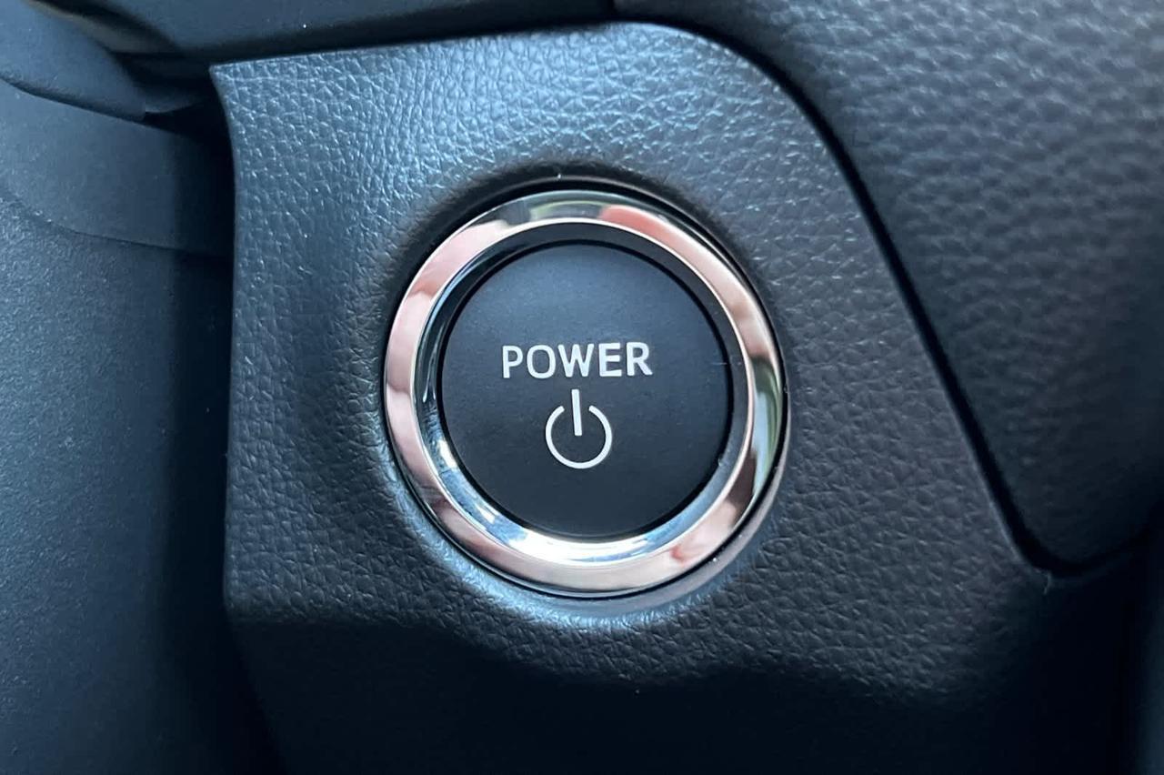 2025 Toyota RAV4 Hybrid XLE Roseville CA