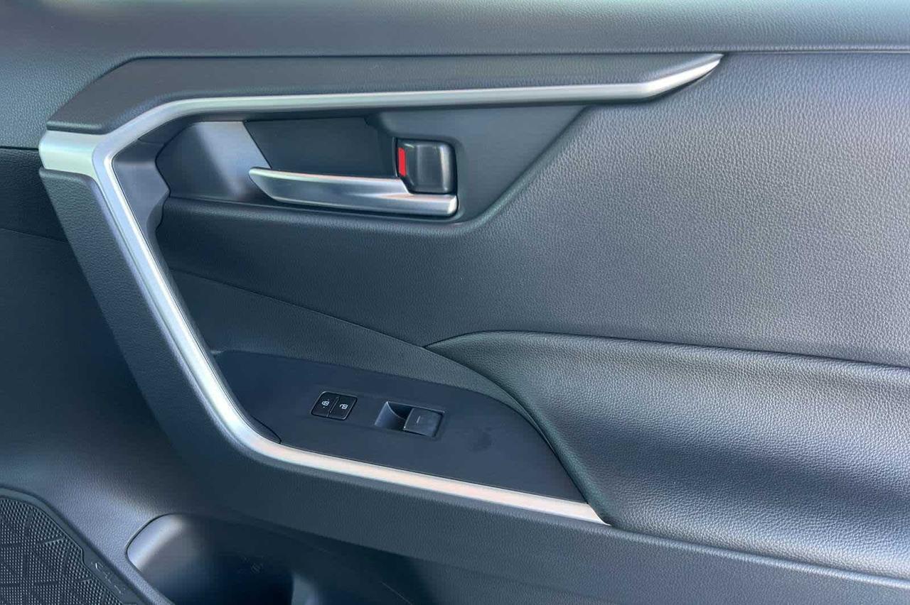 2025 Toyota RAV4 Hybrid XLE Roseville CA