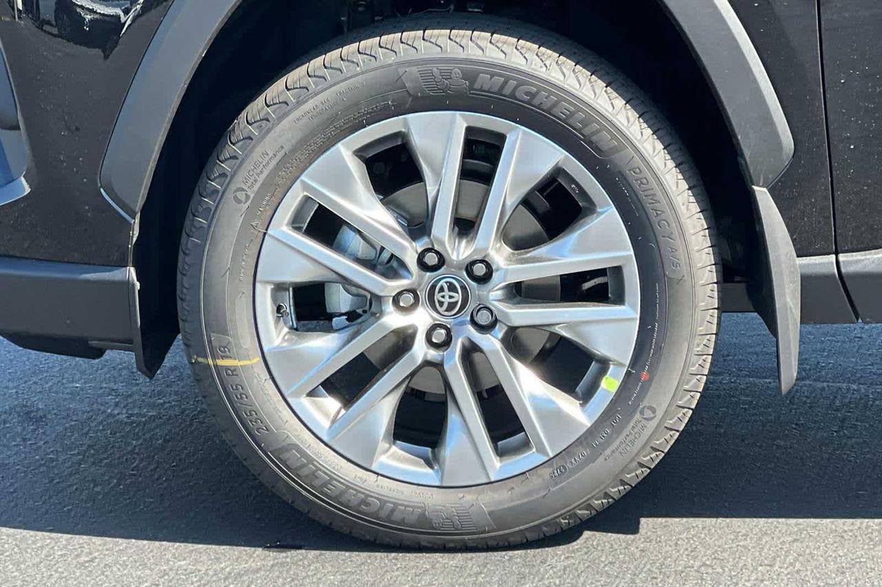 2025 Toyota RAV4 XLE Premium Roseville CA