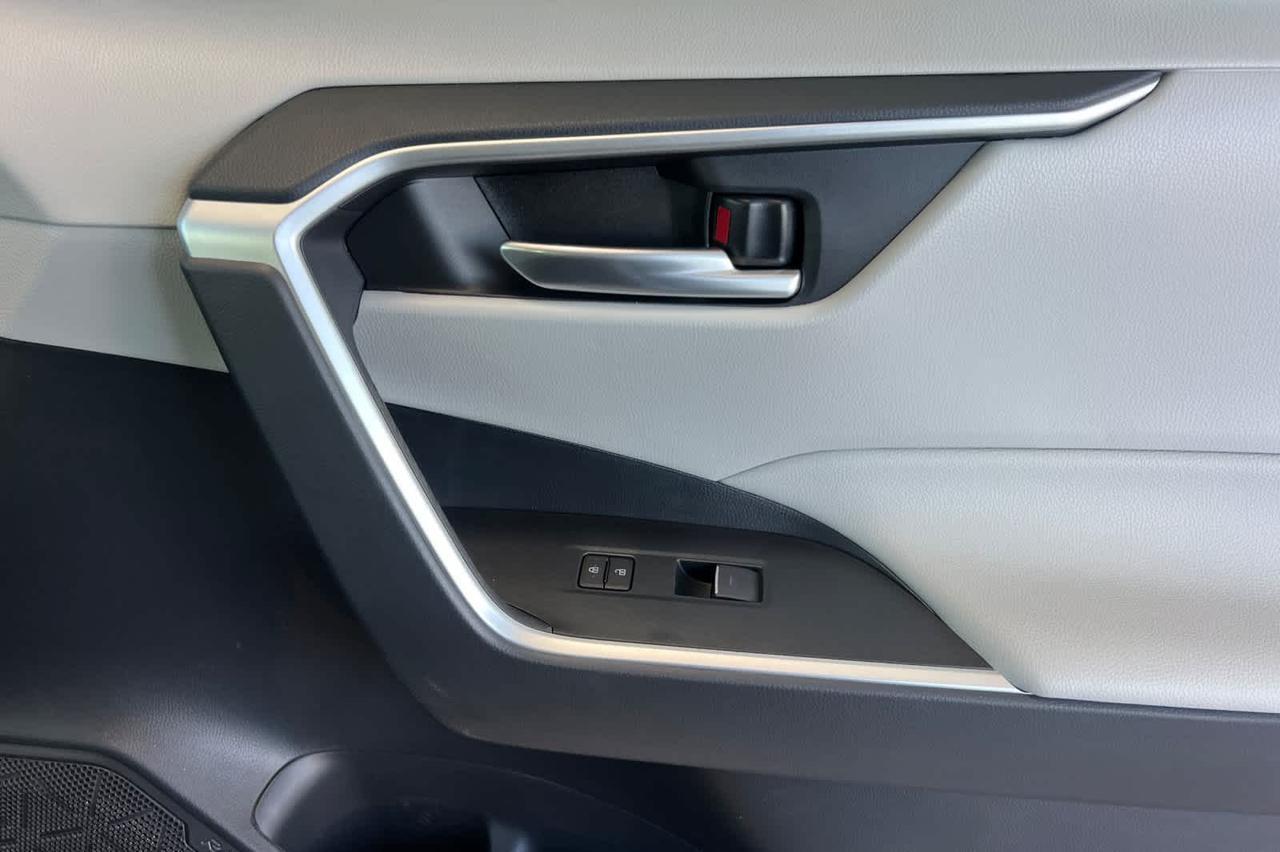 2025 Toyota RAV4 XLE Premium Roseville CA