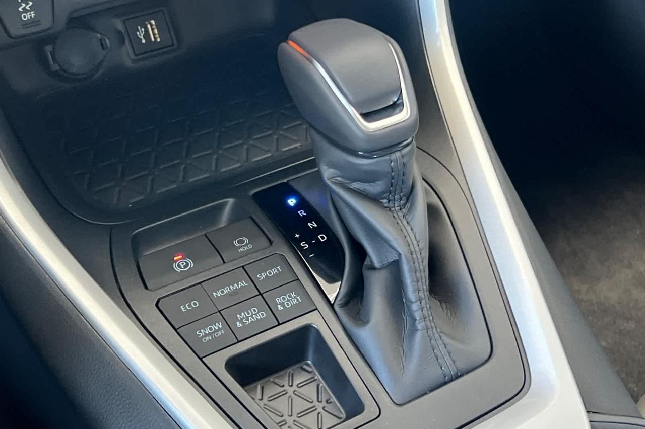 2025 Toyota RAV4 XLE Premium Roseville CA