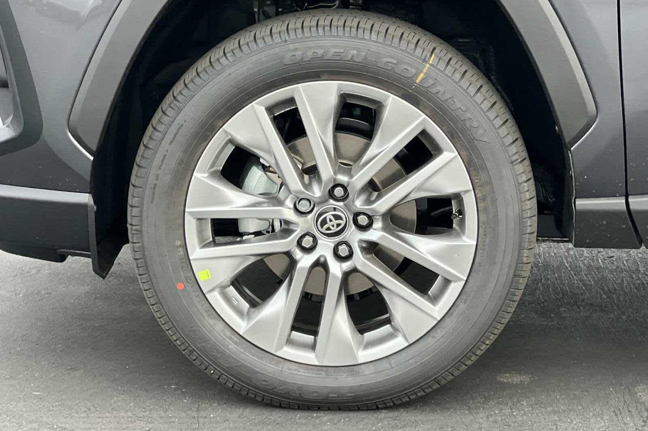 2025 Toyota RAV4 XLE Premium Roseville CA