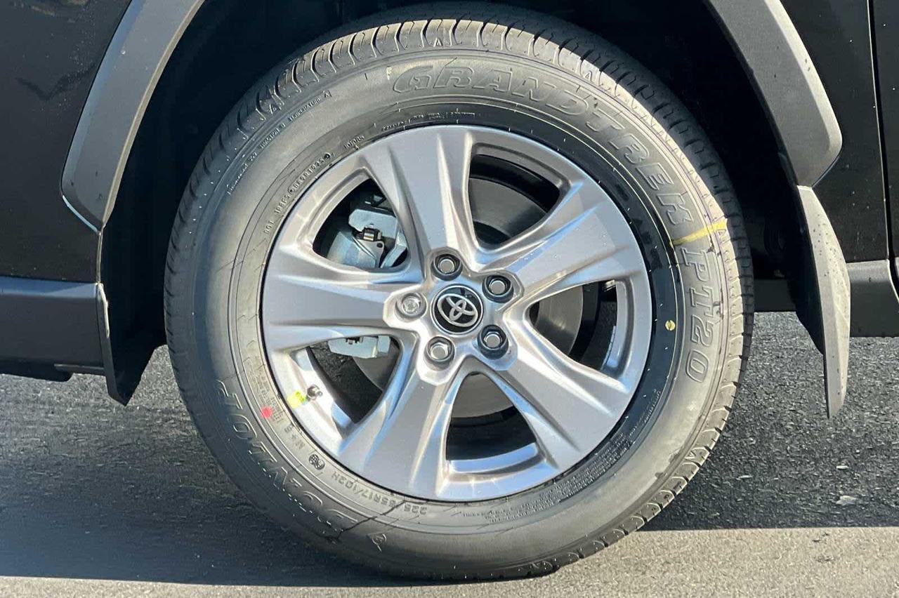 2025 Toyota RAV4 XLE Roseville CA