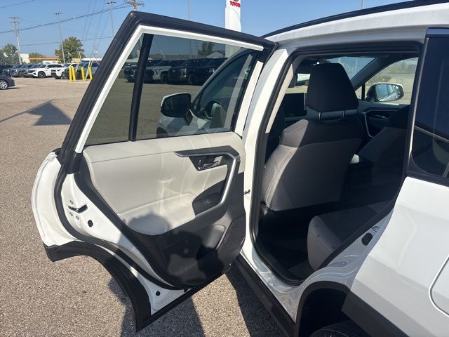2025 Toyota RAV4 XLE San Clemente CA