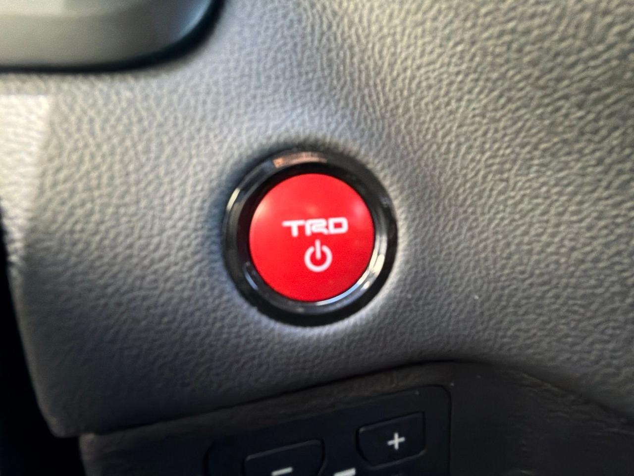 2025 Toyota Sequoia Limited Watertown SD 2025 Toyota Sequoia Limited Watertown SD