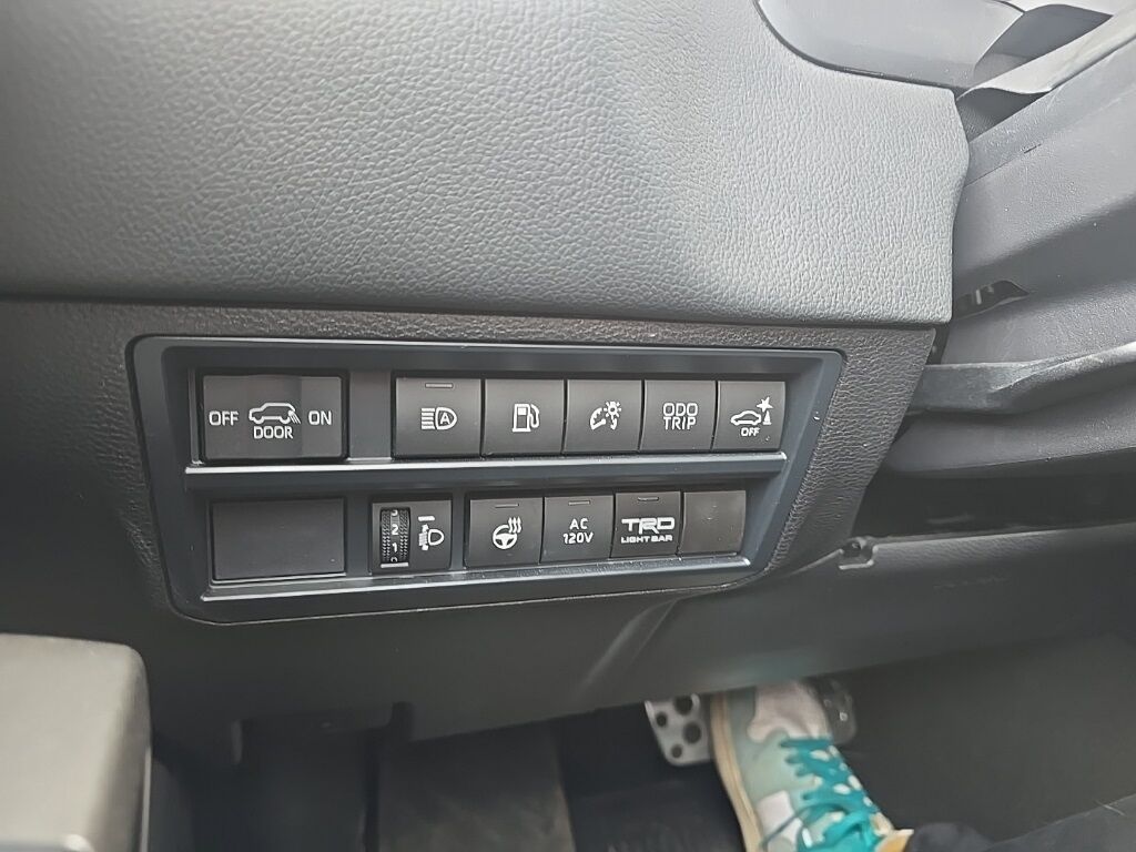 2025 Toyota Sequoia Platinum 4WD 8 Passenger Fond du Lac WI