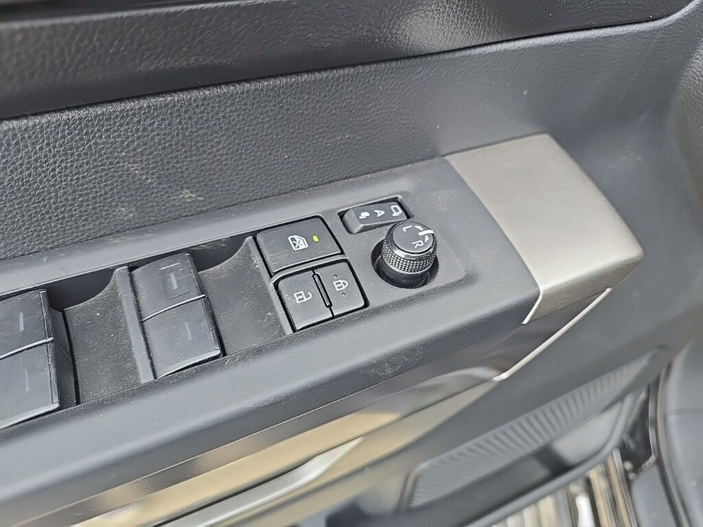 2025 Toyota Sequoia Platinum 4WD 8 Passenger Fond du Lac WI