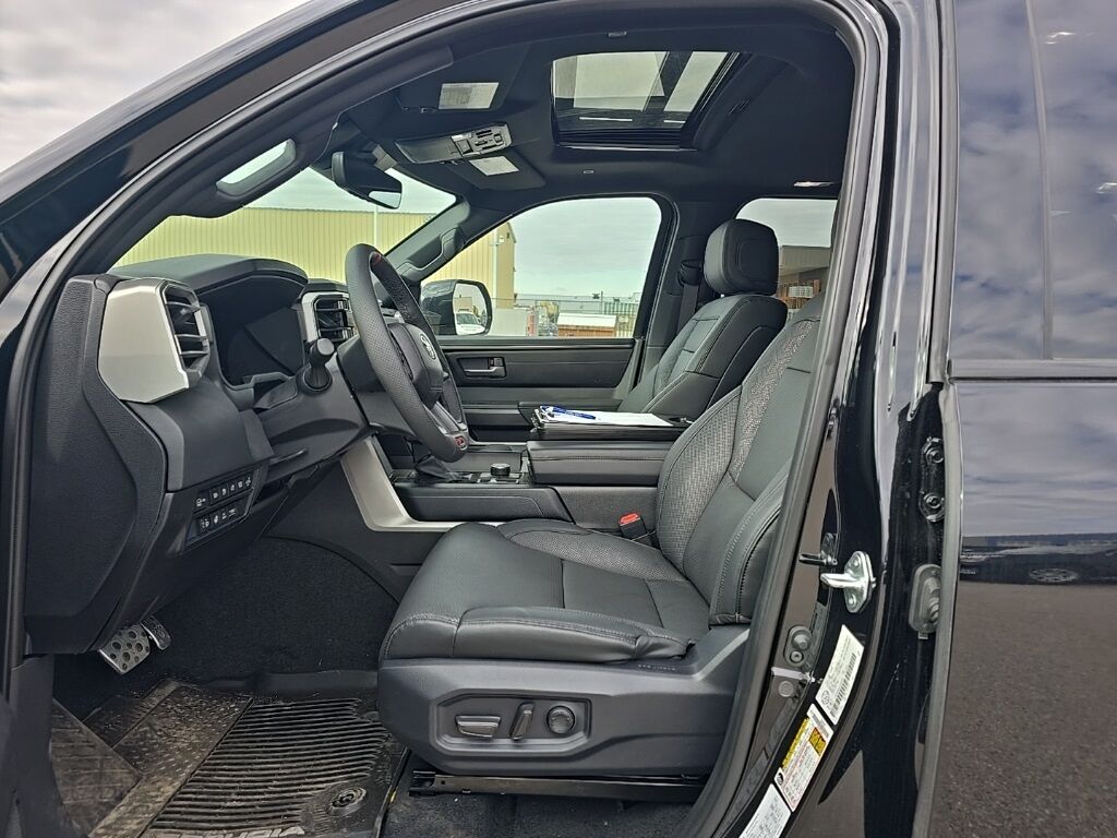 2025 Toyota Sequoia Platinum 4WD 8 Passenger Fond du Lac WI