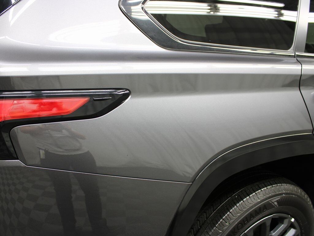 2025 Toyota Sequoia Platinum 4WD Fond du Lac WI 2025 Toyota Sequoia Platinum 4WD Fond du Lac WI