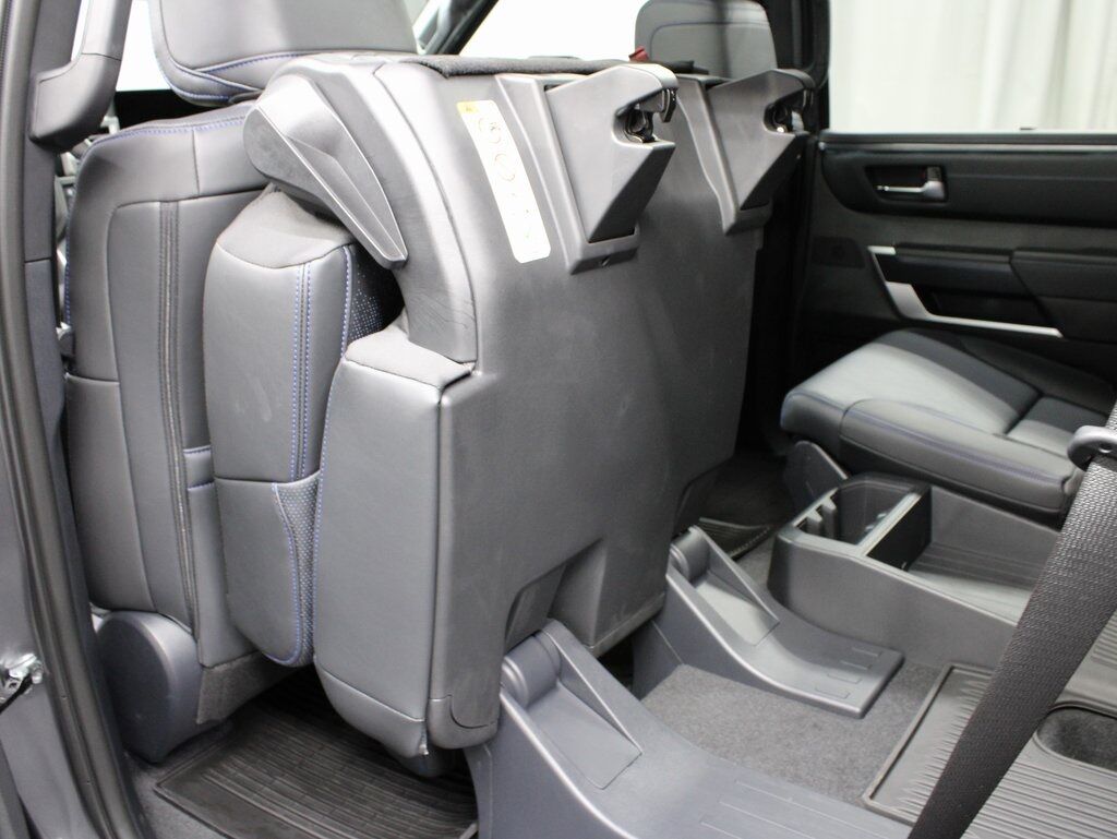 2025 Toyota Sequoia Platinum 4WD Fond du Lac WI 2025 Toyota Sequoia Platinum 4WD Fond du Lac WI