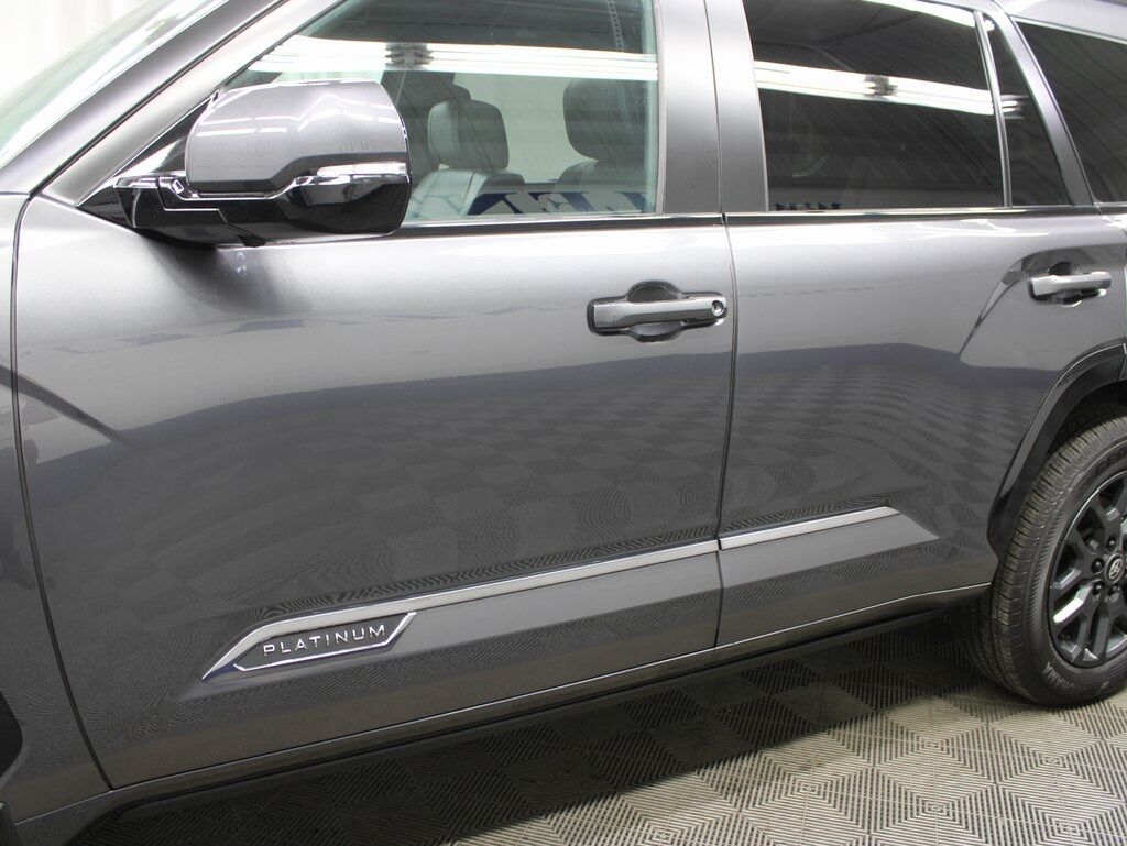 2025 Toyota Sequoia Platinum 4WD Fond du Lac WI 2025 Toyota Sequoia Platinum 4WD Fond du Lac WI