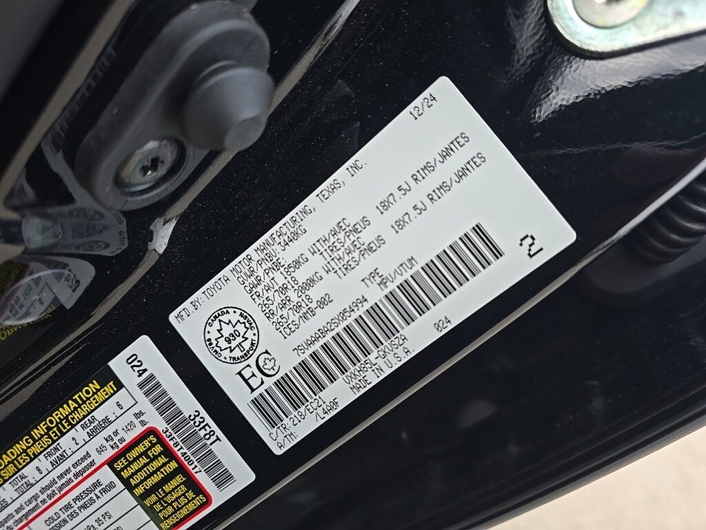 2025 Toyota Sequoia SR5 4WD Fond du Lac WI 2025 Toyota Sequoia SR5 4WD Fond du Lac WI