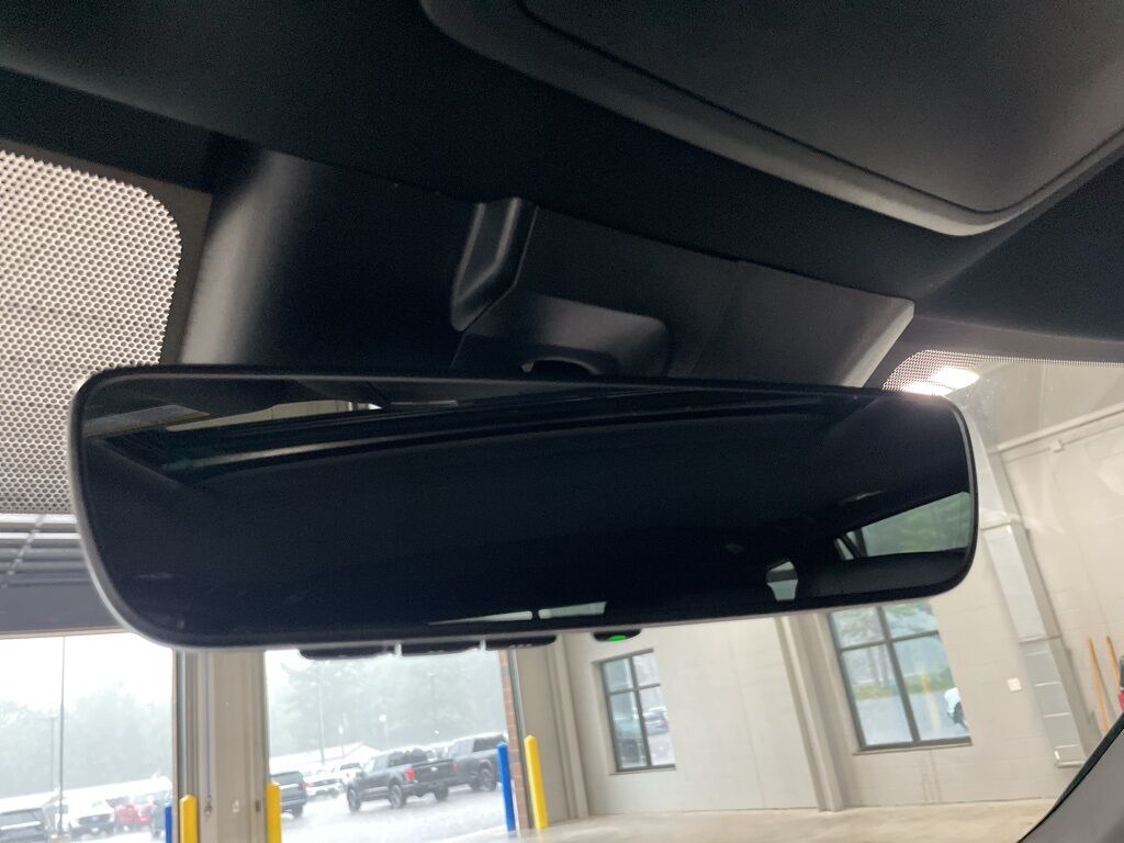 2025 Toyota Sequoia SR5 4WD Fond du Lac WI 2025 Toyota Sequoia SR5 4WD Fond du Lac WI